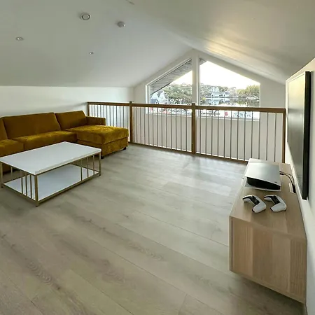 Modern Fishing With Sea View At Kalvaneset Tatil Evi Bergen