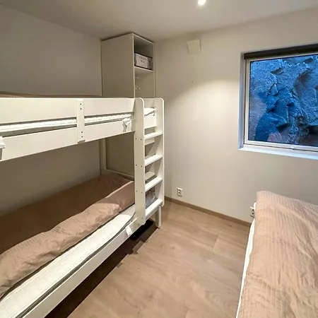 Modern Fishing With Sea View At Kalvaneset Tatil Evi Bergen
