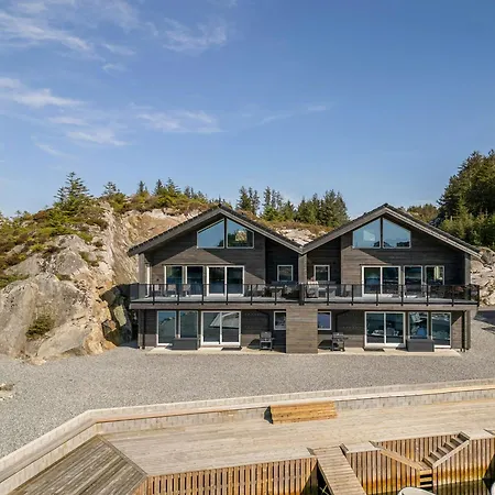 Modern Fishing With Sea View At Kalvaneset Tatil Evi Bergen