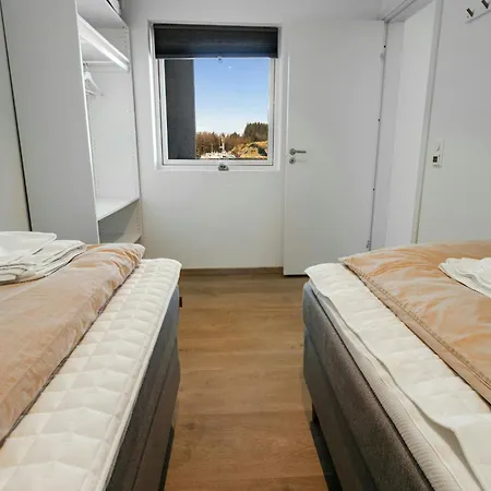 Tatil Evi Modern Fishing With Sea View At Kalvaneset