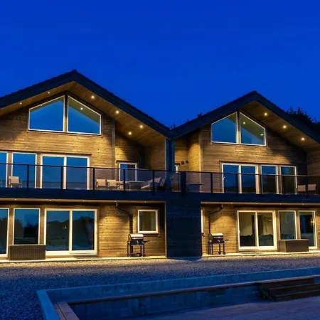 Tatil Evi Modern Fishing With Sea View At Kalvaneset