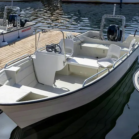 Tatil Evi Modern Fishing With Sea View At Kalvaneset Bergen