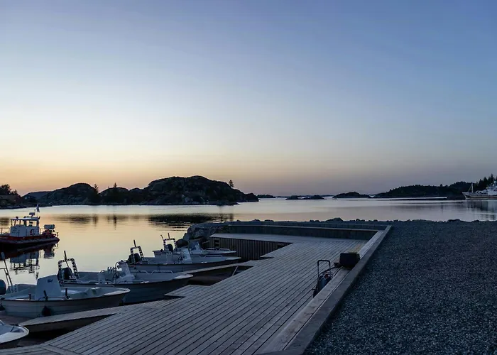 Modern Fishing With Sea View At Kalvaneset 펜션 베르겐